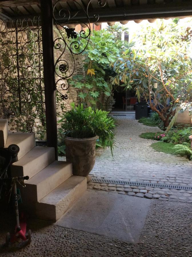 13 Quai Jean Jaures Apartman L'Isle-sur-la-Sorgue Kültér fotó
